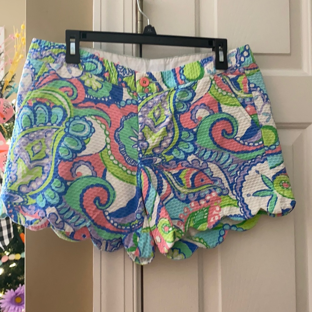 Lilly Pulitzer Scallop Shorts
